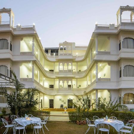 Sai Palace Ξενοδοχείο Ουνταϊπούρ Εξωτερικό φωτογραφία