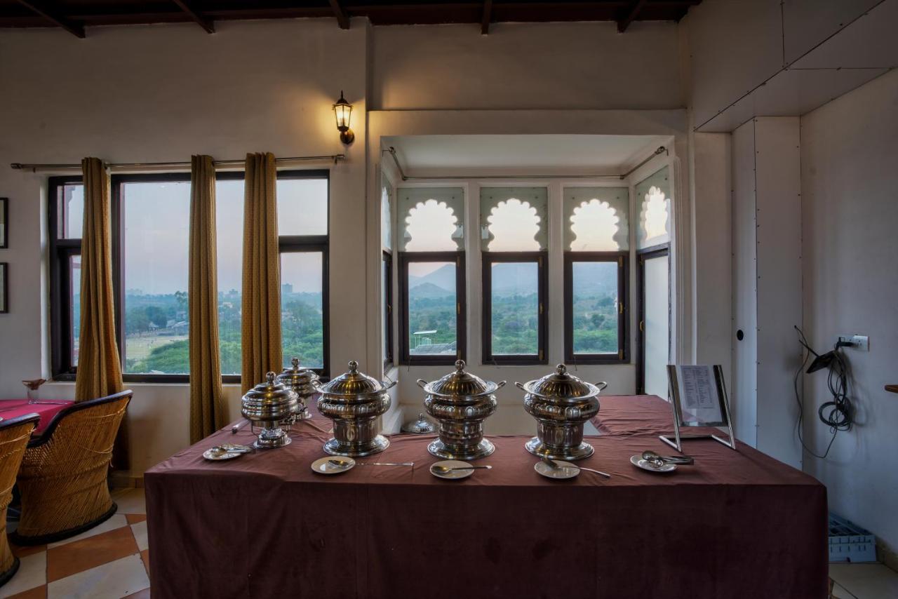 Sai Palace Ξενοδοχείο Ουνταϊπούρ Εξωτερικό φωτογραφία