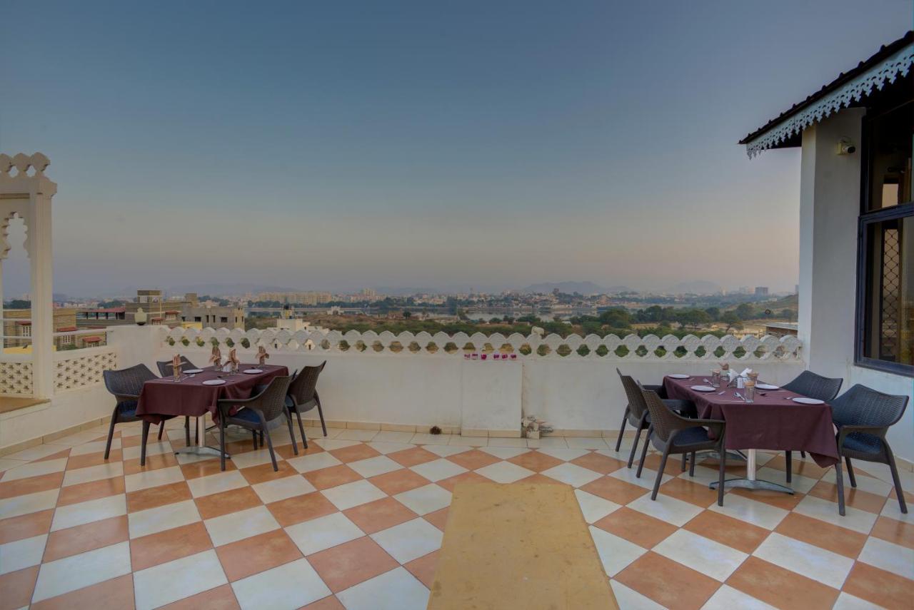 Sai Palace Ξενοδοχείο Ουνταϊπούρ Εξωτερικό φωτογραφία